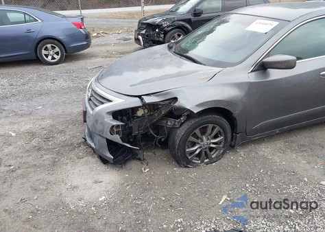 2015 Nissan Altima 2.5 S z USA, uszkodzony, nr VIN 1N4AL3AP9FN903015